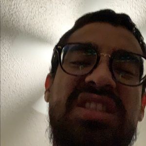 Meet your Posher, Victor